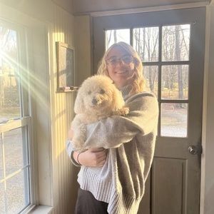 Meet your Posher, Abby